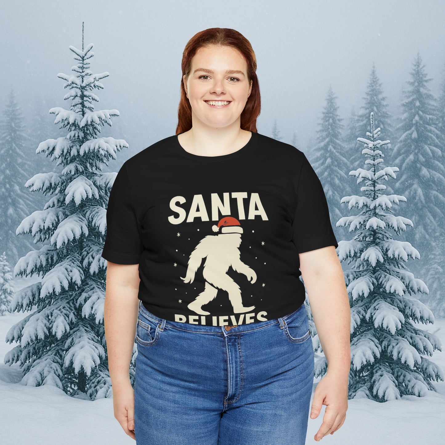 Santa Believes in Me Bigfoot T-Shirt – Funny Cryptid Christmas Tee